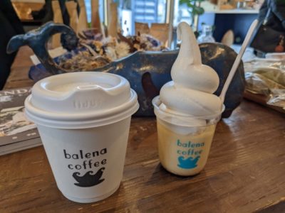 香春町　balena coffee バレーナコーヒー　プリンソフト　ホットコーヒー