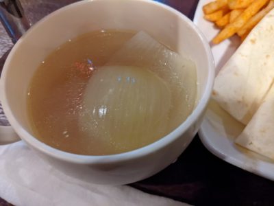 カンティーナ　エルボラーチョ　玉ねぎ　スープ