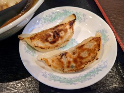 中華料理 飄香源　刀削麺定食　餃子
