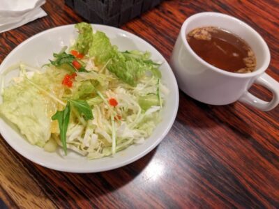 町田　グリルママ　サラダ　スープ