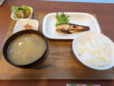 下川端キッチン　朝食　ヒラス西京　焼き魚定食