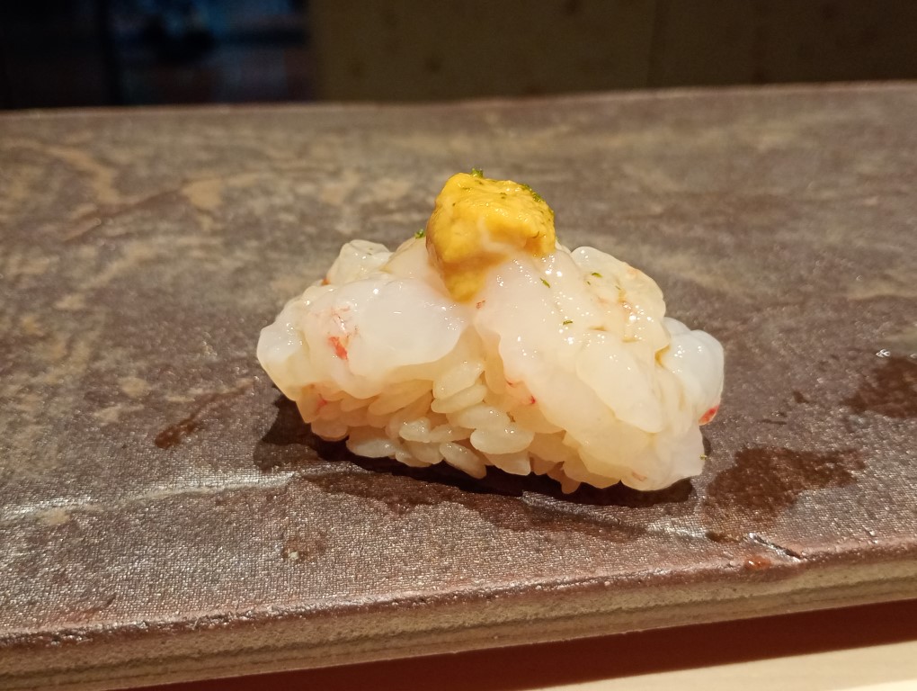 鮨ト和食 いちり 博多駅筑紫口 ボタンエビ