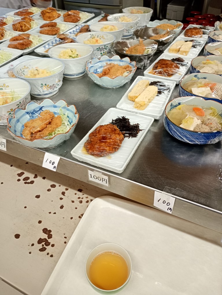 早良警察署 藤崎 食堂内 お惣菜