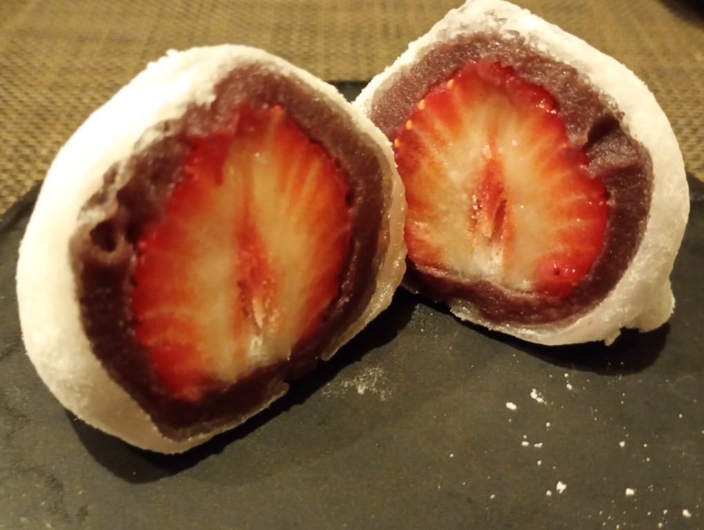 炉端割烹 主海 春吉 いちご大福