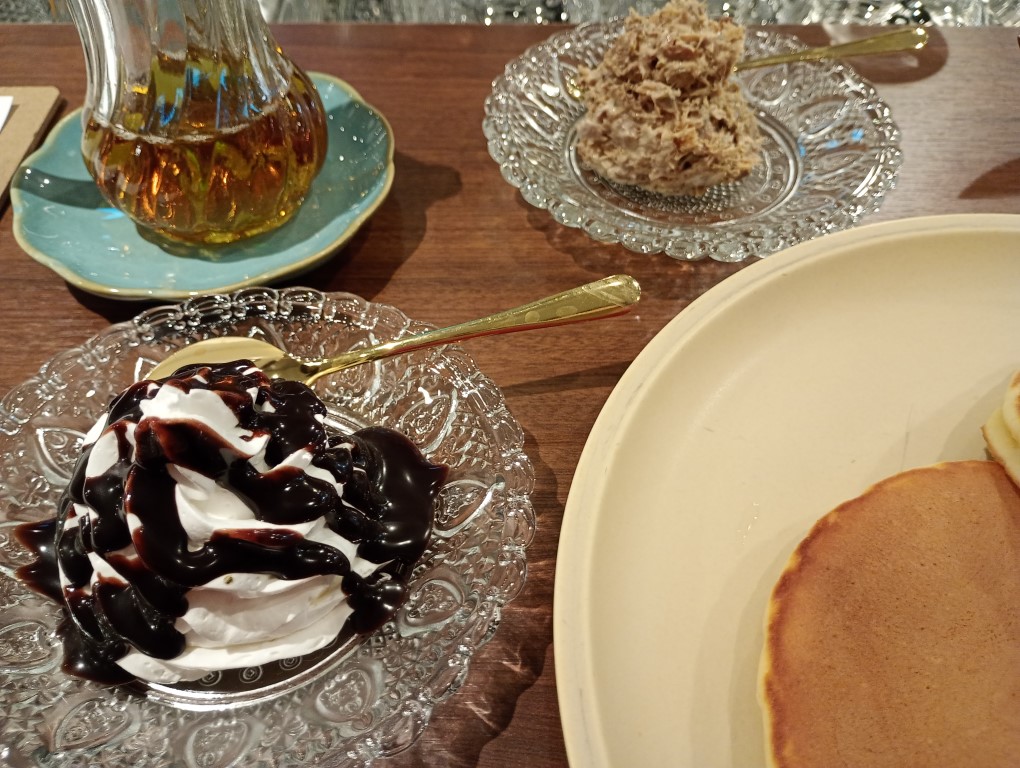 麦酒喫茶キチィ サバマヨ チョコホイップ