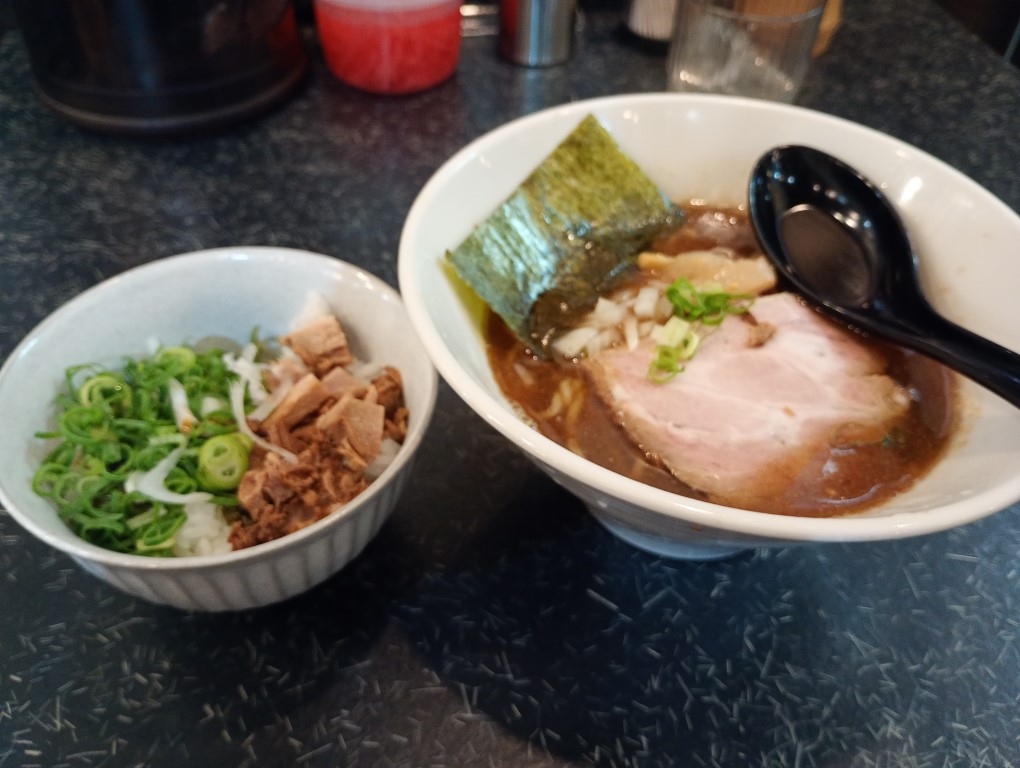 拉麺帝国 サンセルコ 醤油ラーメン ネギ豚ご飯