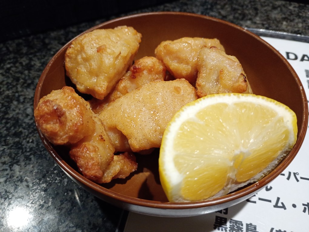 スポーツバー BAR FOOT sports & music 天神 舞鶴 唐揚げ