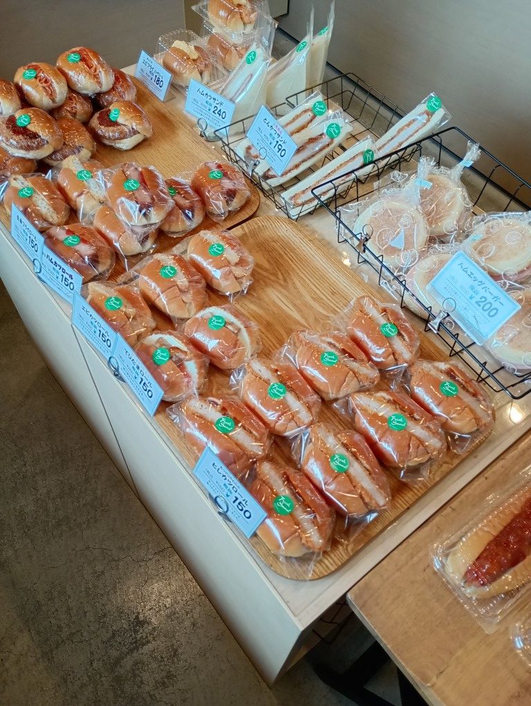 パン工房 楓　八幡　ヒレカツサンド