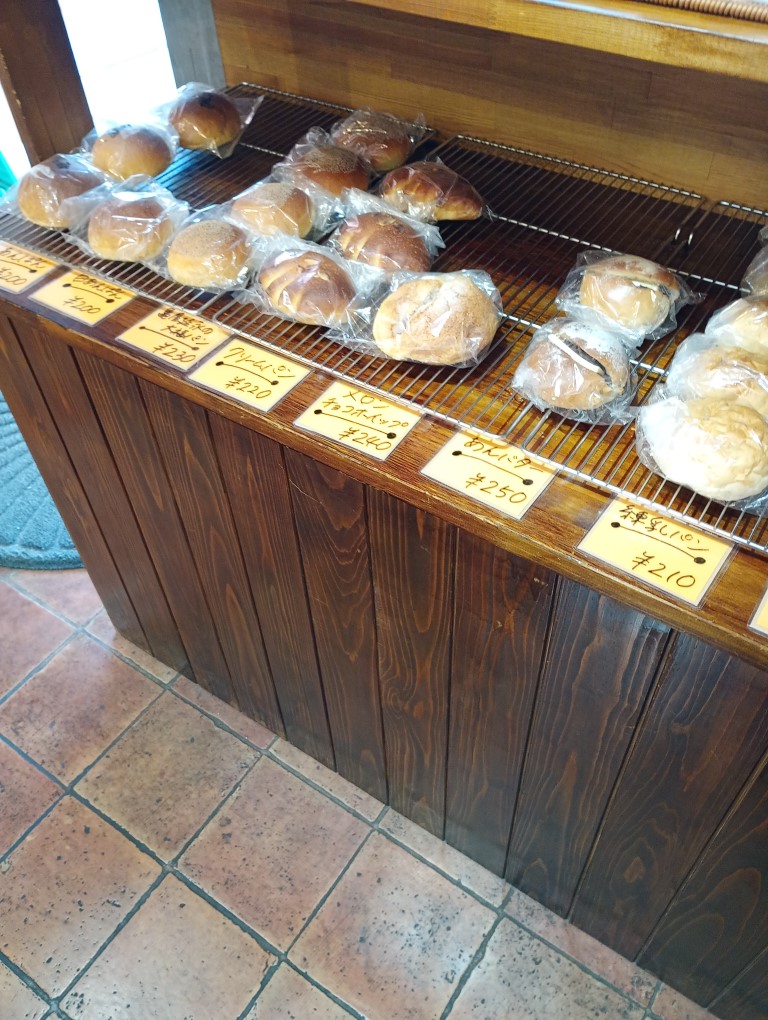 渓月堂　田川伊田　パン