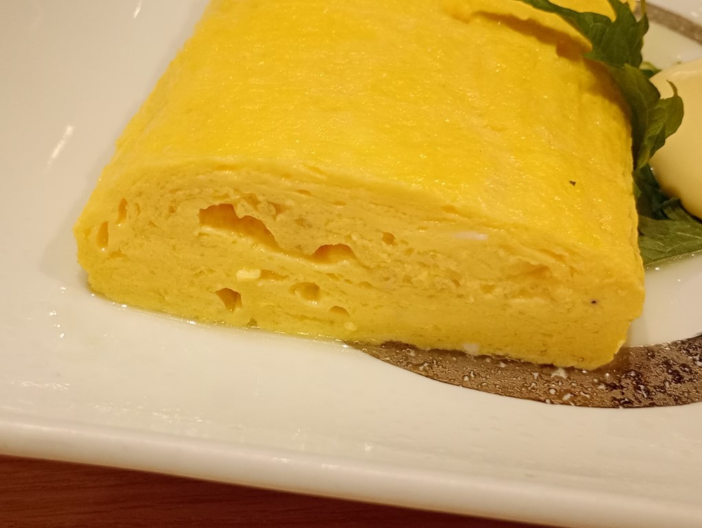 博多もつ鍋 いっとく家 キャナルシティ博多前店　卵焼き　断面