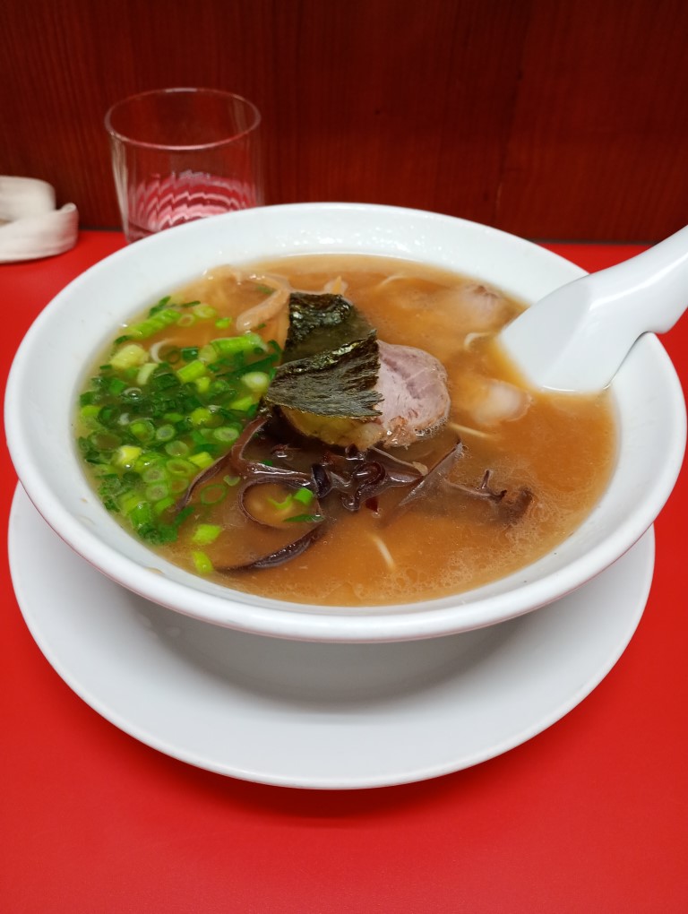 春陽軒　ラーメン　箱崎　600円