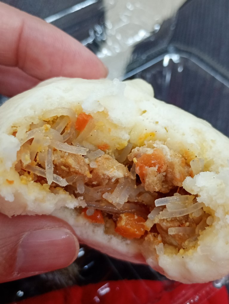 中国惣菜 千里　唐人町　春雨まん