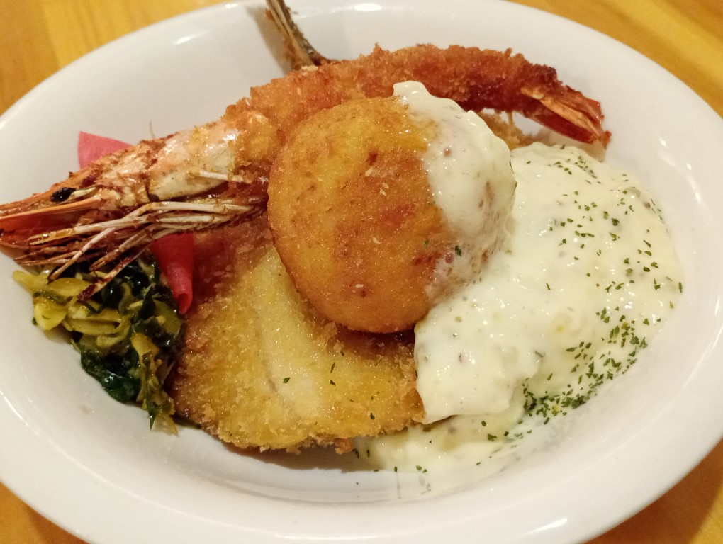 ファーマーズレストランはなや　博多駅　エビフライ　アジフライ