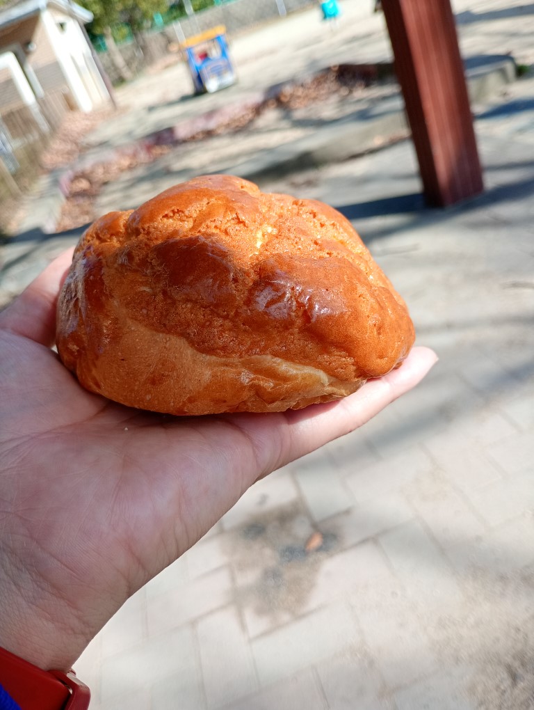 小森江　大久保ベーカリー　キングパン