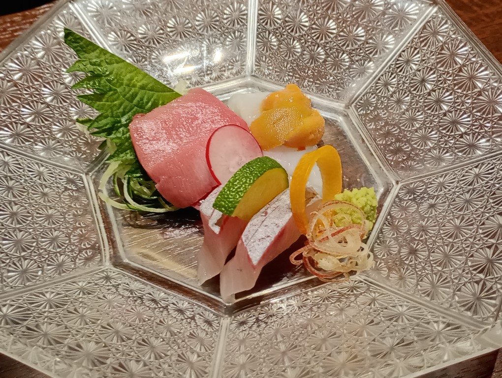 おもてなし いろり寿し　博多駅　刺身