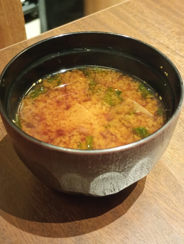 おもてなし いろり寿し　博多駅　赤出汁