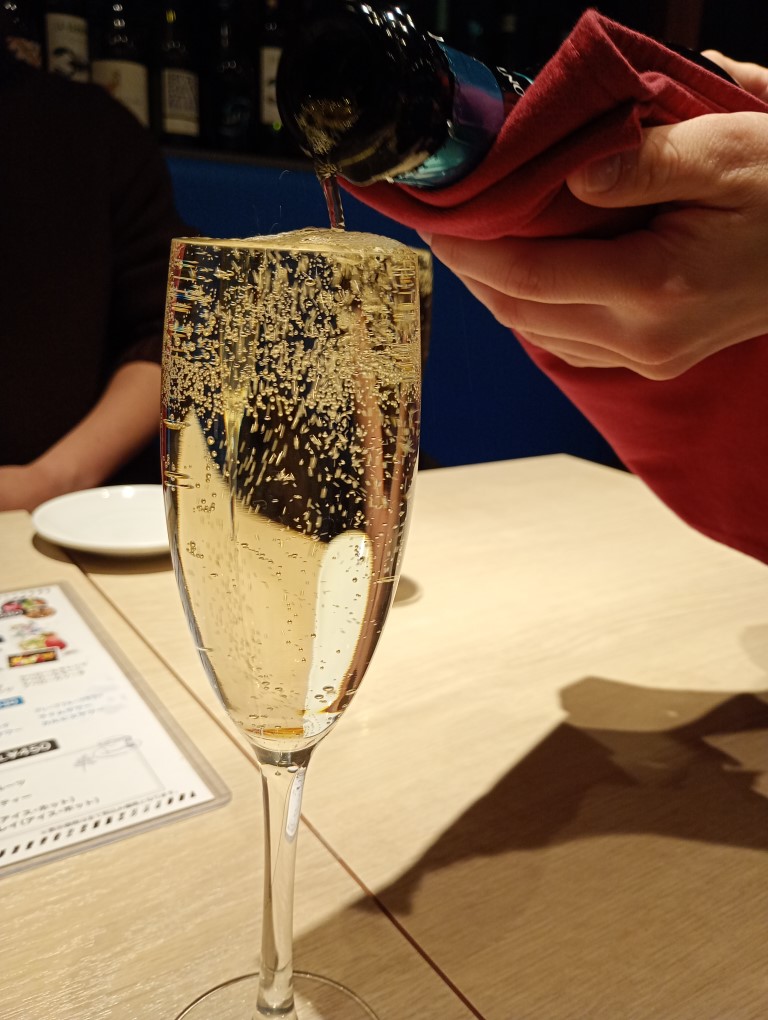 MICHI FISH&OYSTER 天神大名店　表面張力シャンパン