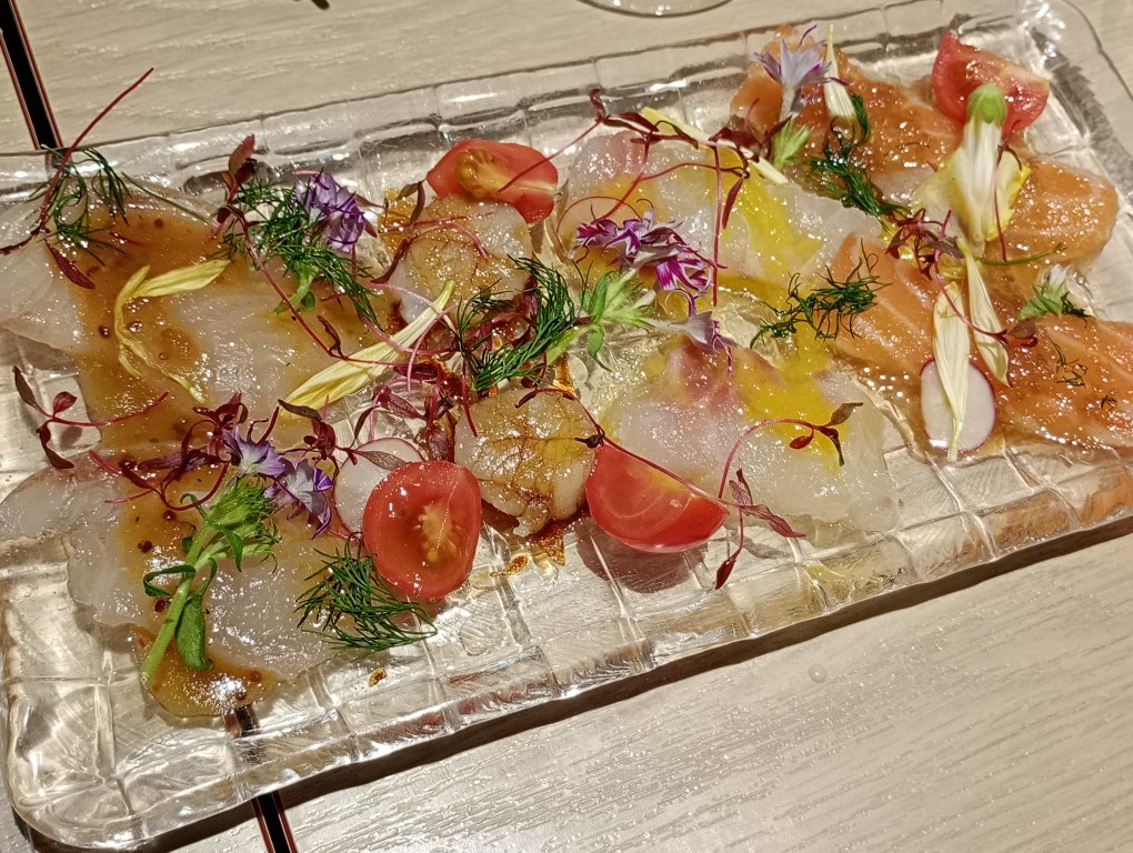 MICHI FISH&OYSTER 天神大名　カルパッチョ