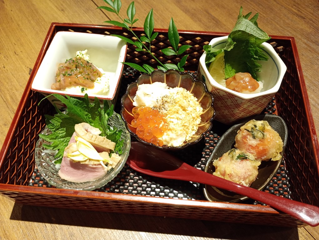 そば道 天神大名店　5種盛り合わせ