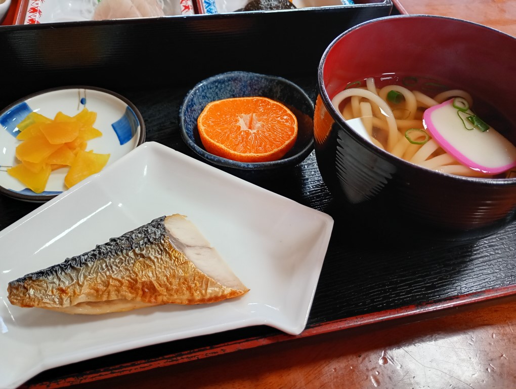 吉野ヶ里温泉 卑弥呼乃湯　上峰　サバ　うどん