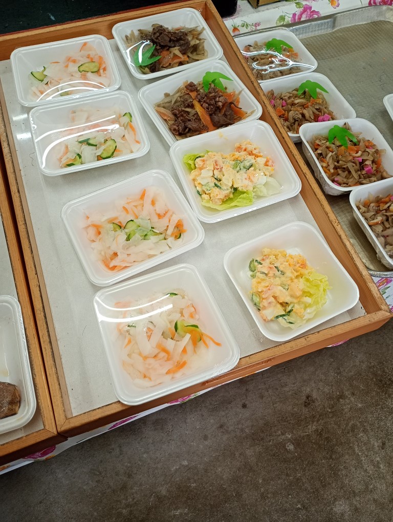 小井手鮮魚店　サラダ