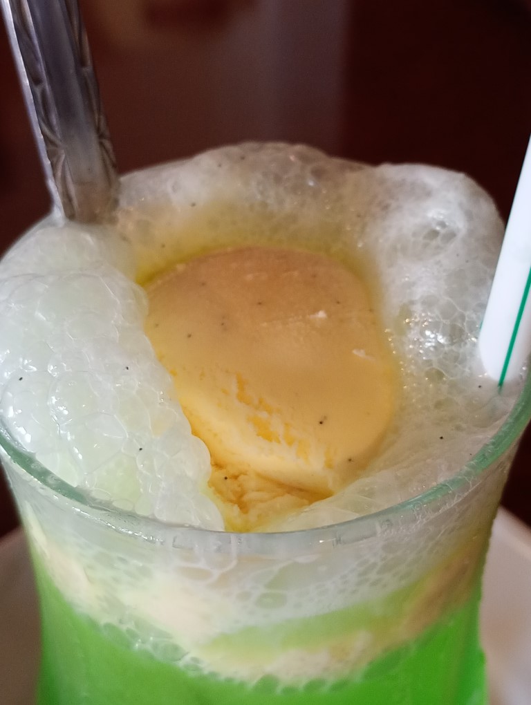 coffeehouseタイム 新宮町 福工大前 バニラアイス