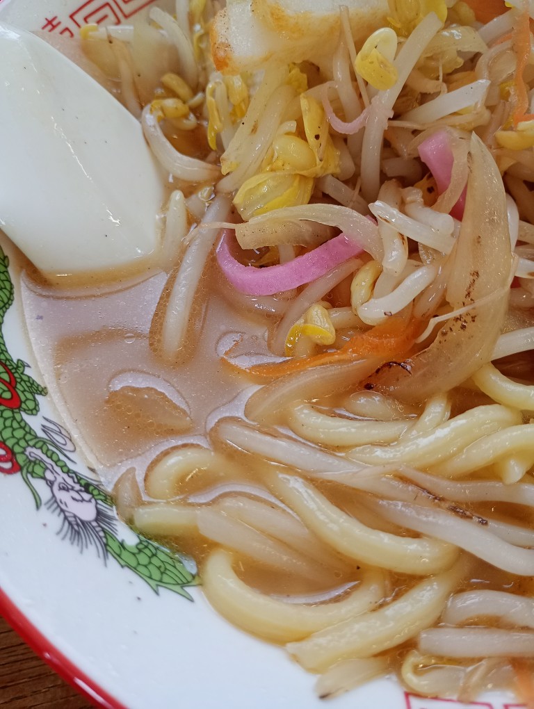 中津　うろこ食堂　スープ