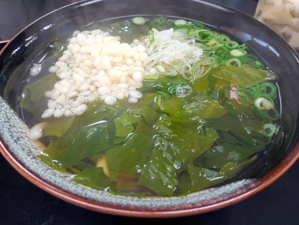 小倉　片野　めん吉　メニュー　ワカメうどん