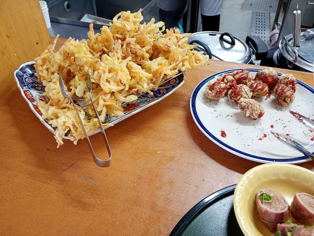 サンリーアイ　岡垣　おばんざい　かきあげ