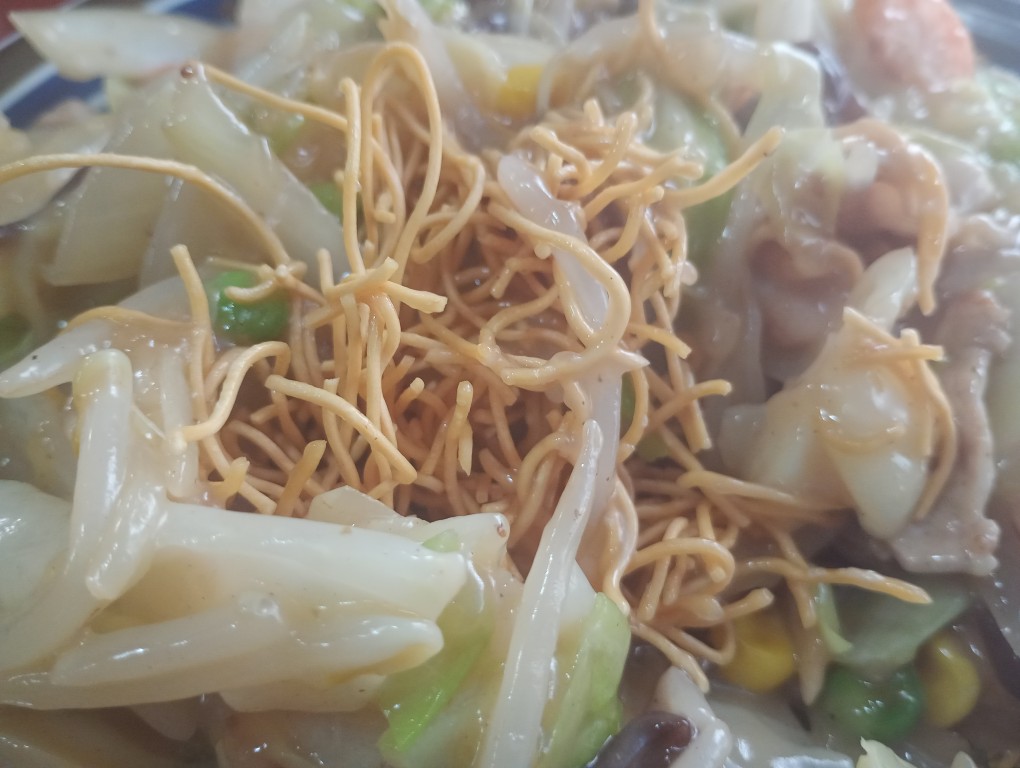 渡辺通り　留々　ランチ　長崎皿うどん　中